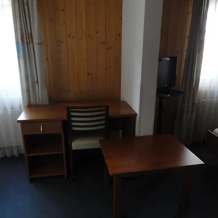 Steinbock فندق