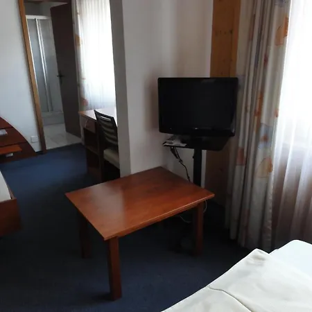 ホテル Steinbock